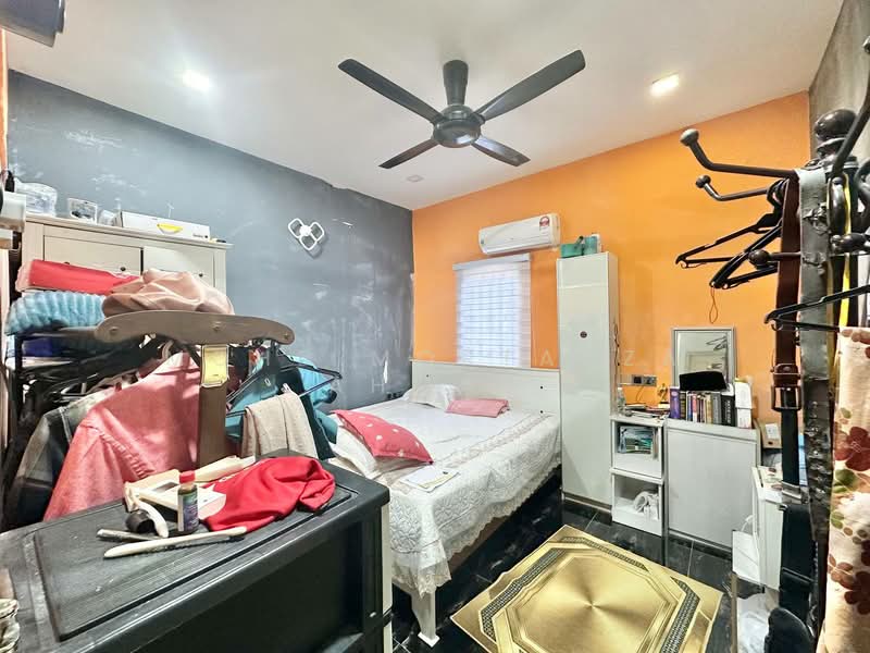 Rumah Teres 2 Tingkat untuk Dijual di Taman Selayang Indah (Selayang) - Mohd Mortadza Ahmad - Bedroom - PropertyGuru.com.my