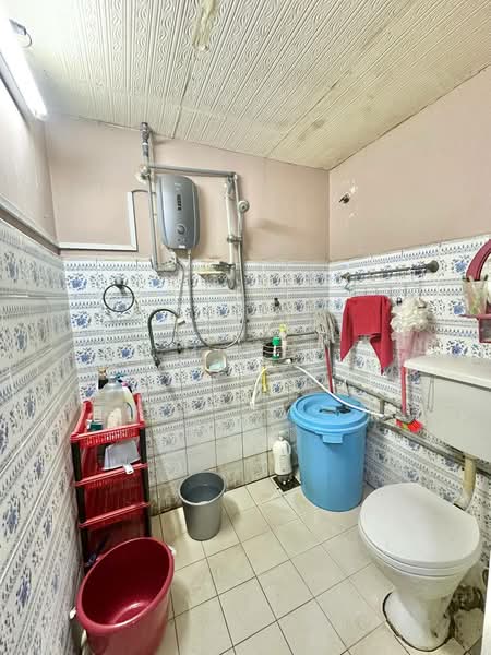 Rumah Teres 2 Tingkat untuk Dijual di Taman Selayang Indah (Selayang) - Mohd Mortadza Ahmad - Bathroom - PropertyGuru.com.my