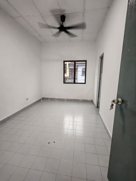 2-storey Terraced House for Sale in Taman Desa Cemerlang (Ulu Tiram) - Alice Ang - PropertyGuru.com.my