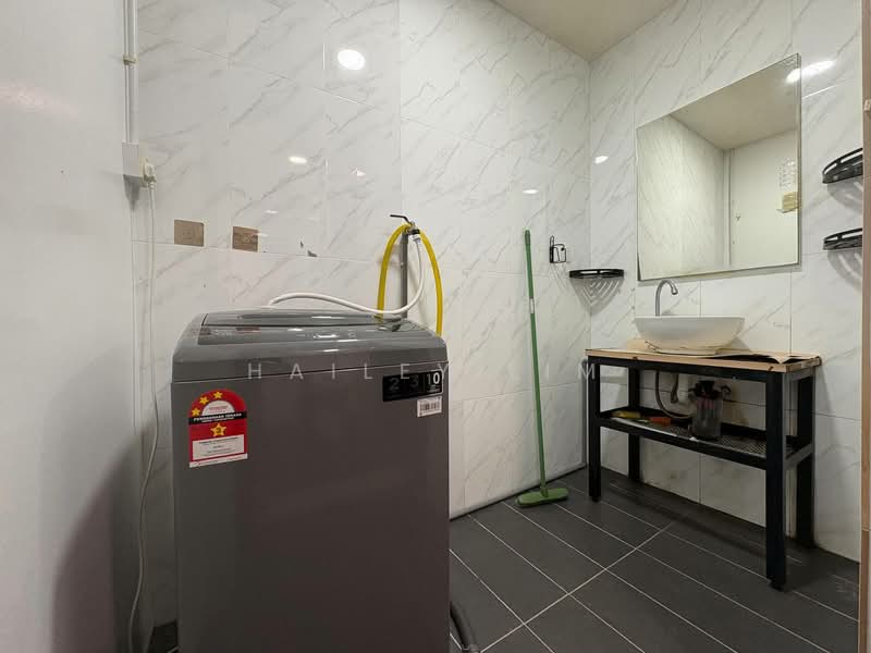 Service Residence for Rent at Marriot International Hotel @ Empire City - Hailey Lim - Bathroom - PropertyGuru.com.my