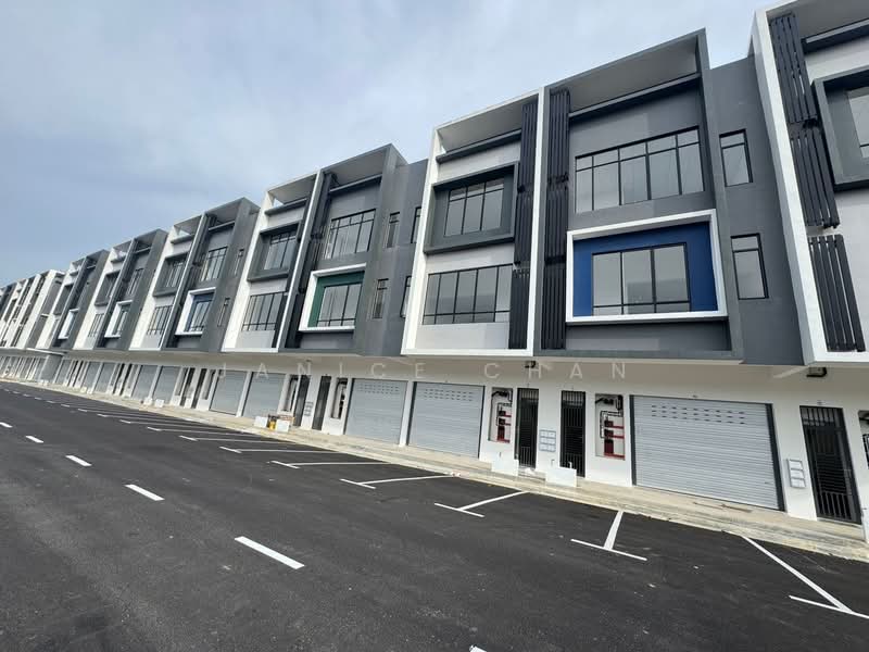 Kedai / Pejabat untuk Disewa di Austin Crest (Johor Bahru) - Janice Chan - Exterior - PropertyGuru.com.my