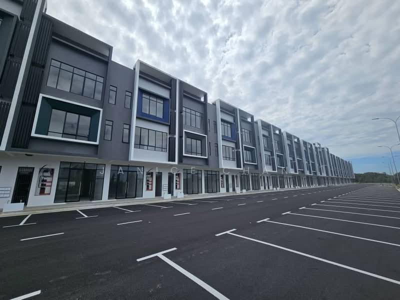 Kedai / Pejabat untuk Disewa di Austin Crest (Johor Bahru) - Janice Chan - Exterior - PropertyGuru.com.my