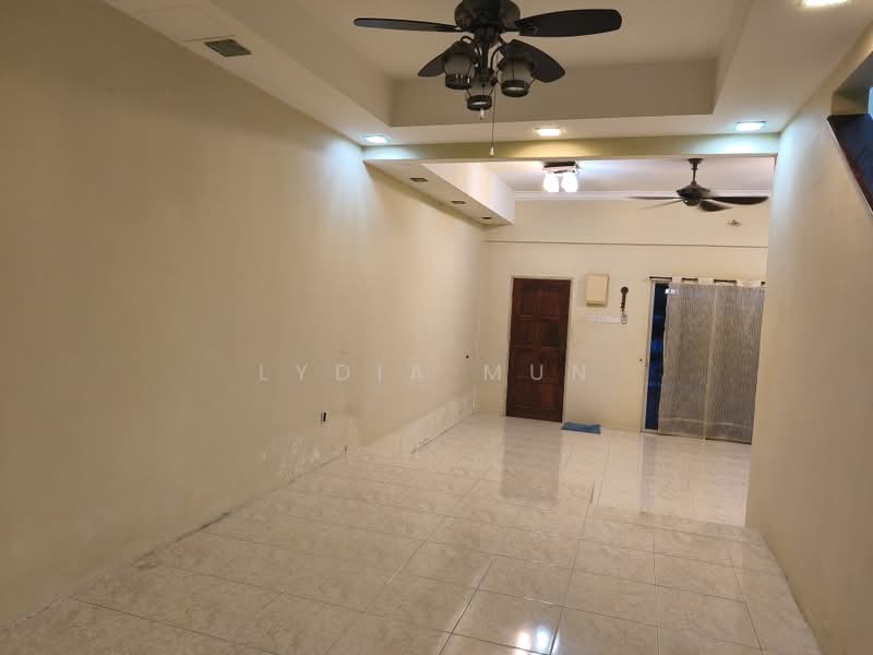 Terraced House for Sale in Sungai Long (Bandar Sungai Long) - Lydia Mun - Living dining - PropertyGuru.com.my