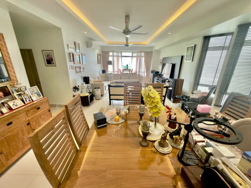 Condominium for Sale at Robson Condominium - Ashraf Azwan - Living Room - PropertyGuru.com.my