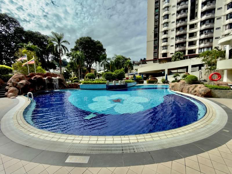 Condominium for Sale at Robson Condominium - Ashraf Azwan - Pool - PropertyGuru.com.my