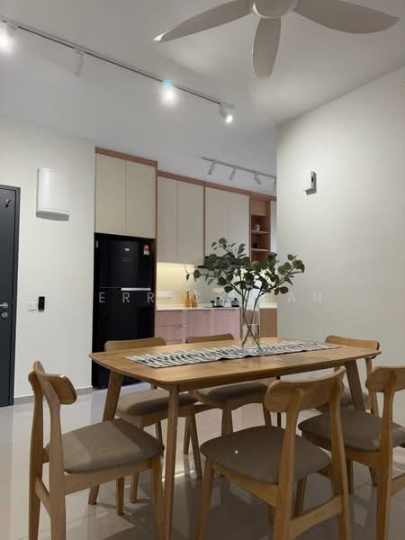 Servis Apartment untuk Disewa di D'Quince Residences - Derrick Tan - Dining Room - PropertyGuru.com.my