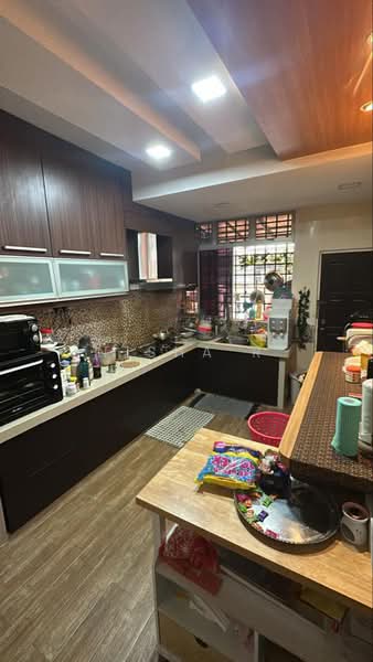 Rumah Berkembar untuk Dijual di Shah Alam (Selangor) - Nisha R - Kitchen - PropertyGuru.com.my