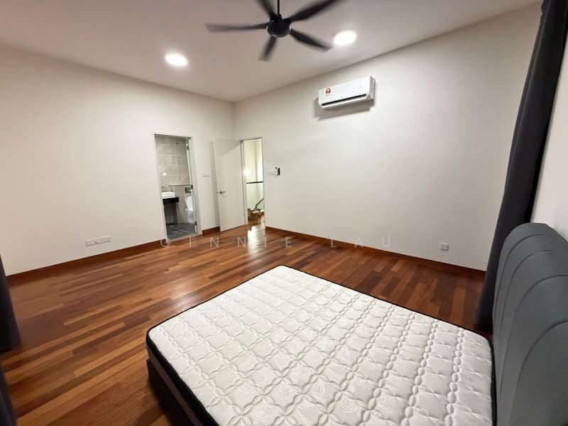 Rumah Berkembar untuk Dijual di Taman Sutera Utama (Skudai) - Ginnie Lau - PropertyGuru.com.my