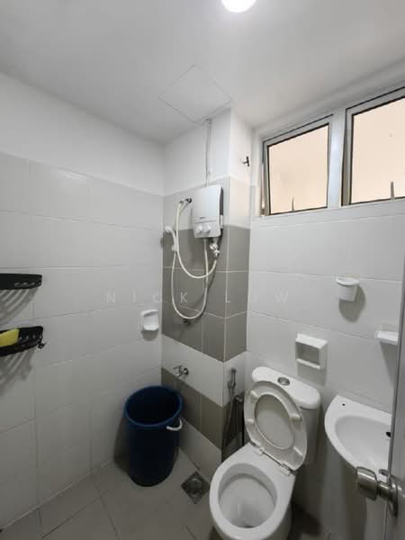 Apartment for Rent at Bayu Angkasa - Nick Low - Bathroom - PropertyGuru.com.my