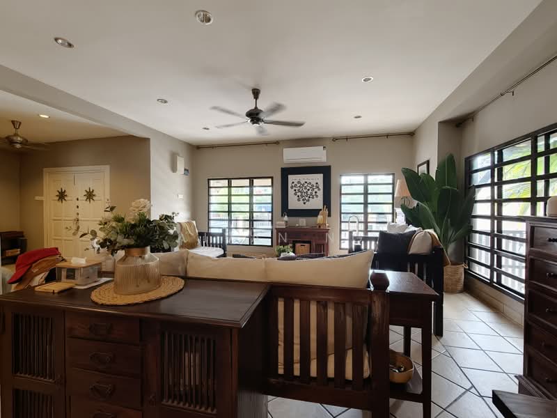 Rumah Berkembar untuk Dijual di Taman Yarl (Jalan Klang Lama (Old Klang Road)) - Aivan Ng - Living Room - PropertyGuru.com.my