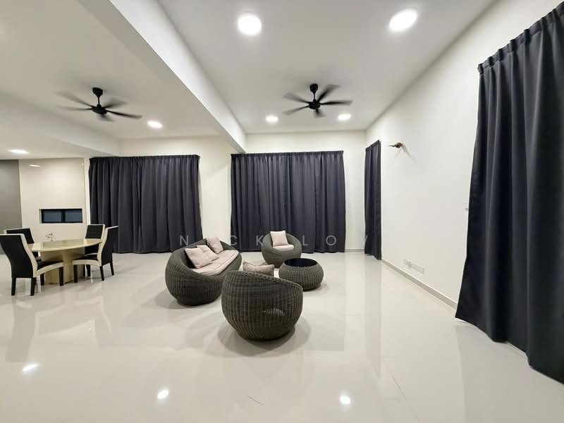Rumah Berkembar untuk Disewa di Taman Sutera Utama (Skudai) - Nick Low - Living Room - PropertyGuru.com.my