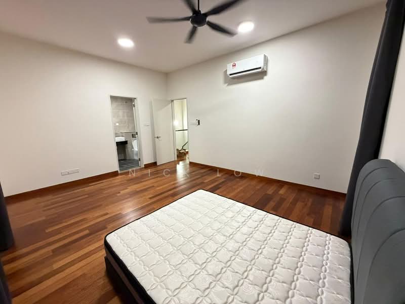 Rumah Berkembar untuk Disewa di Taman Sutera Utama (Skudai) - Nick Low - Bedroom - PropertyGuru.com.my