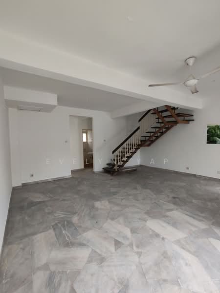 Rumah Teres untuk Dijual di Usj 3 (Subang Jaya) - Evelyn Yap - Living Room - PropertyGuru.com.my