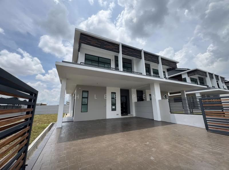 Cluster House for Sale in Taman Impian Emas (Skudai) - Loh Lee Peng - PropertyGuru.com.my