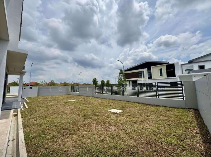 Cluster House for Sale in Taman Impian Emas (Skudai) - Loh Lee Peng - PropertyGuru.com.my