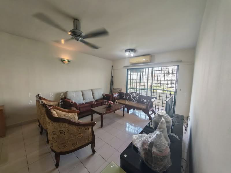 Condominium for Sale at Idaman Putera - FARAH HANIM BINTI AD SUHADAK SUHADAK - Living Room - PropertyGuru.com.my