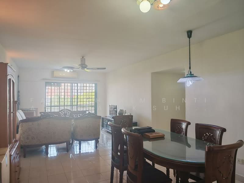 Condominium for Sale at Idaman Putera - FARAH HANIM BINTI AD SUHADAK SUHADAK - Living Room - PropertyGuru.com.my
