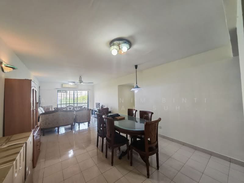 Condominium for Sale at Idaman Putera - FARAH HANIM BINTI AD SUHADAK SUHADAK - Living Room - PropertyGuru.com.my