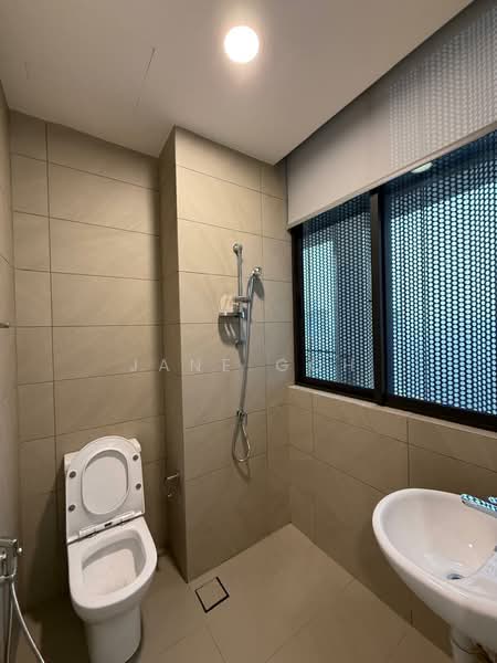 Servis Apartment untuk Disewa di Park Regent @Desa Park City - Jane Goh - Bathroom - PropertyGuru.com.my