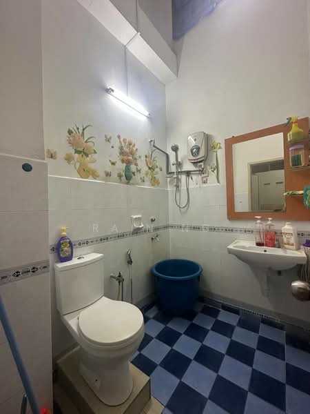 Rumah Teres 2 Tingkat untuk Dijual di Johor Bahru (Johor) - Rain Ng - Bathroom - PropertyGuru.com.my