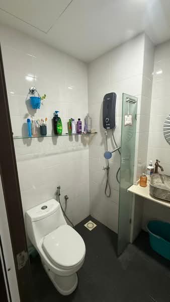 Servis Apartment untuk Dijual di Service Residence @ Landmark Residence 1 - Eddy Lee - Bathroom - PropertyGuru.com.my
