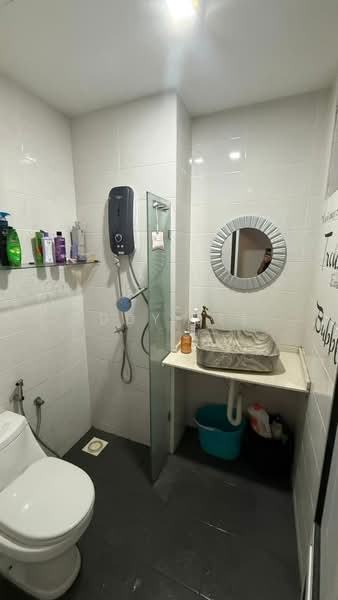 Servis Apartment untuk Dijual di Service Residence @ Landmark Residence 1 - Eddy Lee - Bathroom - PropertyGuru.com.my