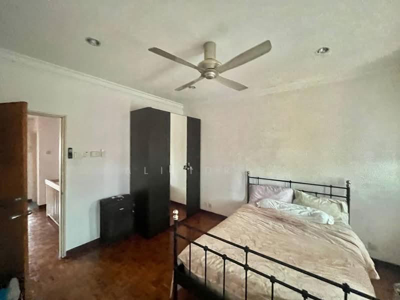 2-storey Terraced House for Sale in Usj 2 (Subang Jaya) - Ali Idris - Bedroom - PropertyGuru.com.my