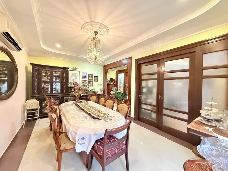 Rumah Banglo untuk Dijual di Seksyen 11 (Petaling Jaya) - Sa'a Nordin - Dining Room - PropertyGuru.com.my