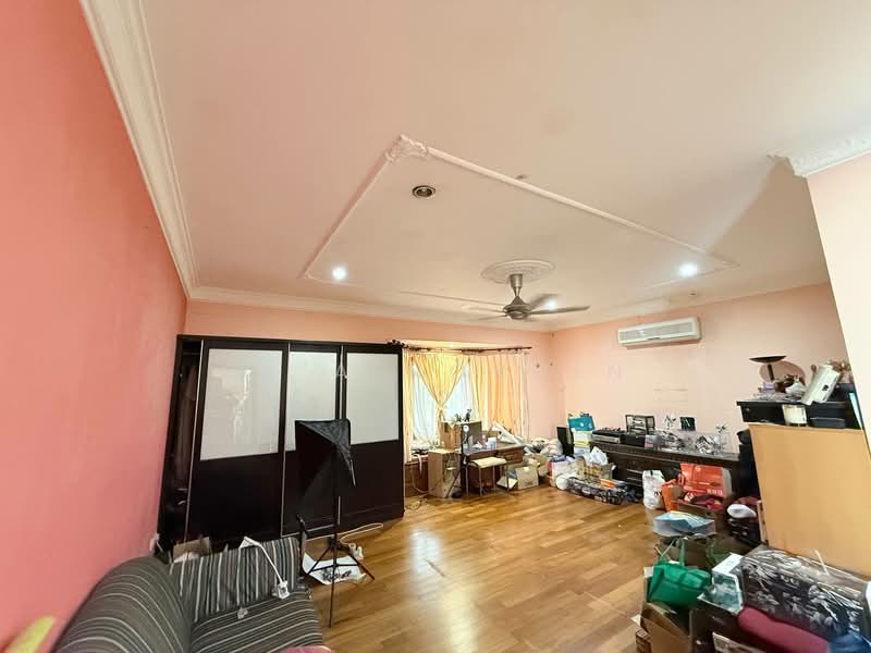Rumah Banglo untuk Dijual di Seksyen 11 (Petaling Jaya) - Sa'a Nordin - Living Room - PropertyGuru.com.my