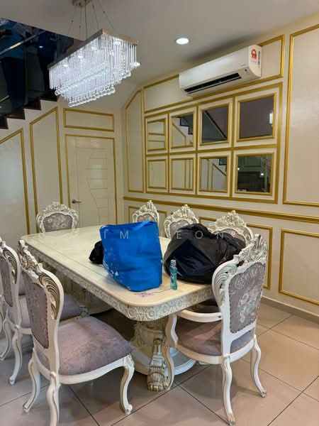 Semi-Detached House for Sale in Kampung Jawa (Shah Alam) - Lim Jeon - Dining Room - PropertyGuru.com.my