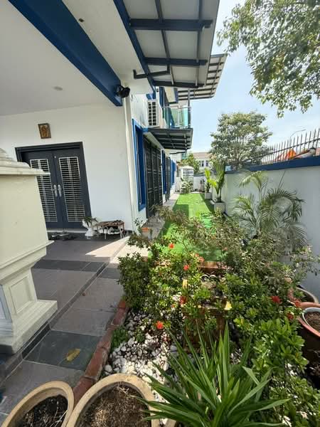 Semi-Detached House for Sale in Kampung Jawa (Shah Alam) - Lim Jeon - PropertyGuru.com.my
