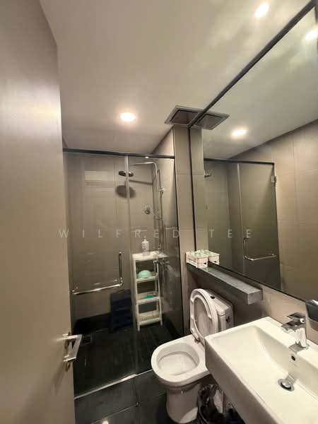 Service Residence for Rent at Bloomsvale Menara Vista Petaling - Wilfred Tee - Bathroom - PropertyGuru.com.my