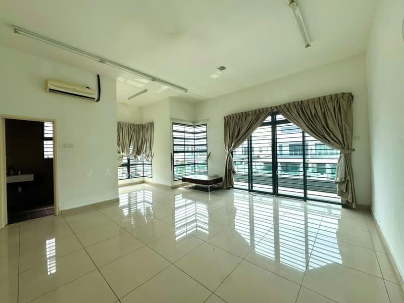 Rumah Teres 2 Tingkat untuk Disewa di Iskandar Puteri (Nusajaya) (Johor) - Jameson Choo - Living Room - PropertyGuru.com.my