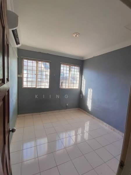 Rumah Teres 3 Tingkat untuk Dijual di Taman Fadason (Kepong) - Kiing TW - Interior - PropertyGuru.com.my