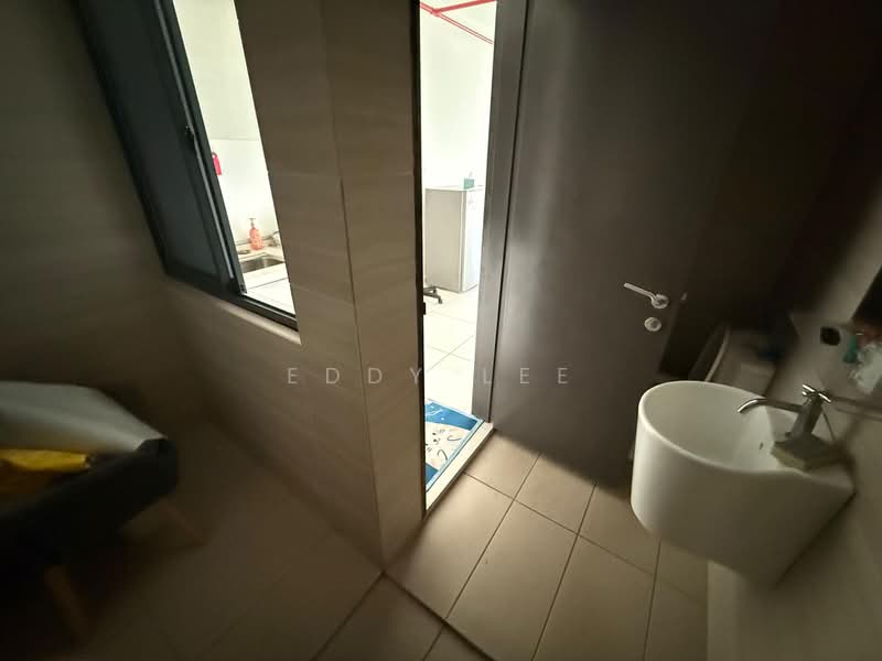 Kediaman Servis untuk Disewa di Serviced Residence @ 3 Towers - Eddy Lee - Bathroom - PropertyGuru.com.my