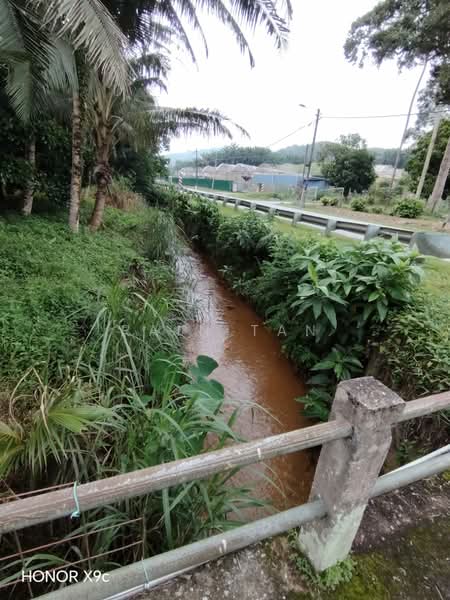 Agricultural Land for Sale in Lenggeng (Negeri Sembilan) - Rain Tan - Exterior - PropertyGuru.com.my