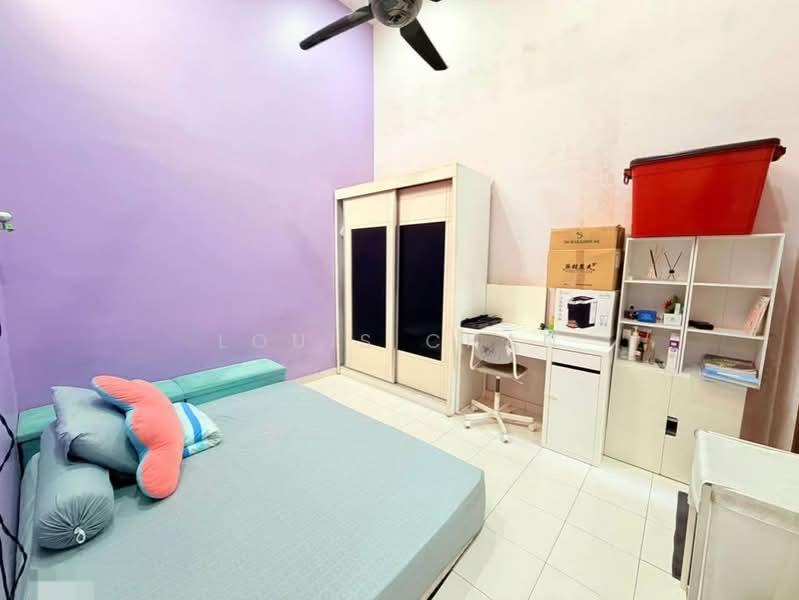 2-storey Terraced House for Sale in Port Klang (Pelabuhan Klang) (Selangor) - Louis Chan - Bedroom - PropertyGuru.com.my