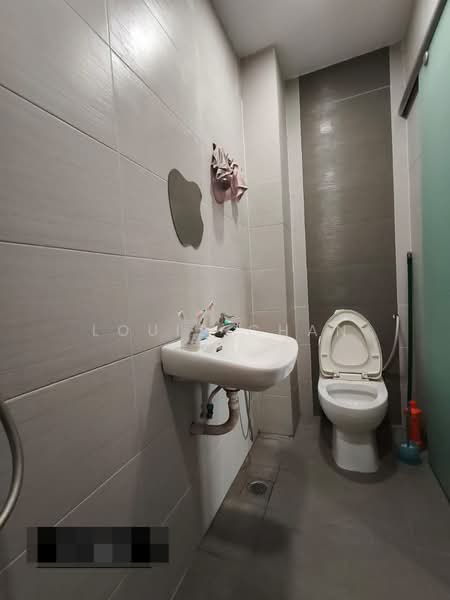 2-storey Terraced House for Sale in Port Klang (Pelabuhan Klang) (Selangor) - Louis Chan - Bathroom - PropertyGuru.com.my