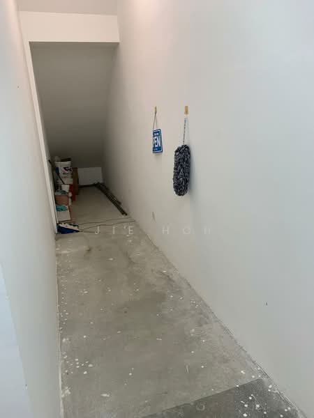 Shop for Rent in Eco Sanctuary (Telok Panglima Garang) - Jie Hoh - Interior - PropertyGuru.com.my