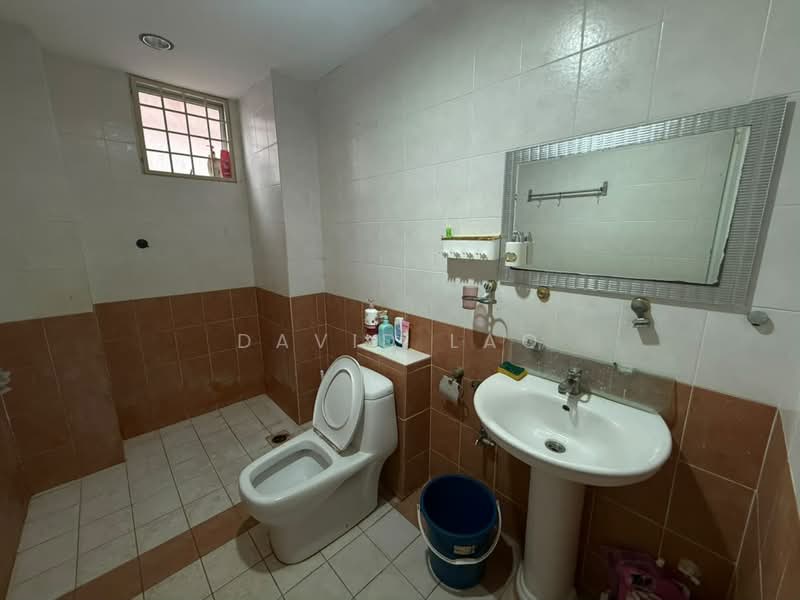 Kondominium untuk Disewa di Green Acre - David Lao - Bathroom - PropertyGuru.com.my
