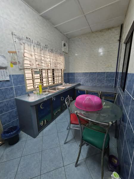 Rumah Teres 2 Tingkat untuk Disewa di Taman Bukit Teratai (Ampang) - Amanda Wee - Kitchen - PropertyGuru.com.my