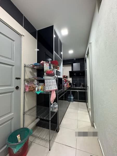 Rumah Teres 2 Tingkat untuk Dijual di Taman Pendamar Indah 2 (Klang) - Louis Chan - Kitchen - PropertyGuru.com.my