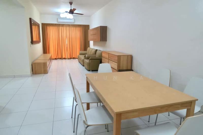 Kondominium untuk Disewa di Elit Heights @ Bayan City - Gan Chun Kai - Living Room - PropertyGuru.com.my
