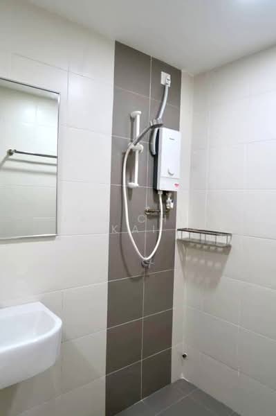 Kondominium untuk Disewa di Elit Heights @ Bayan City - Gan Chun Kai - Bathroom - PropertyGuru.com.my