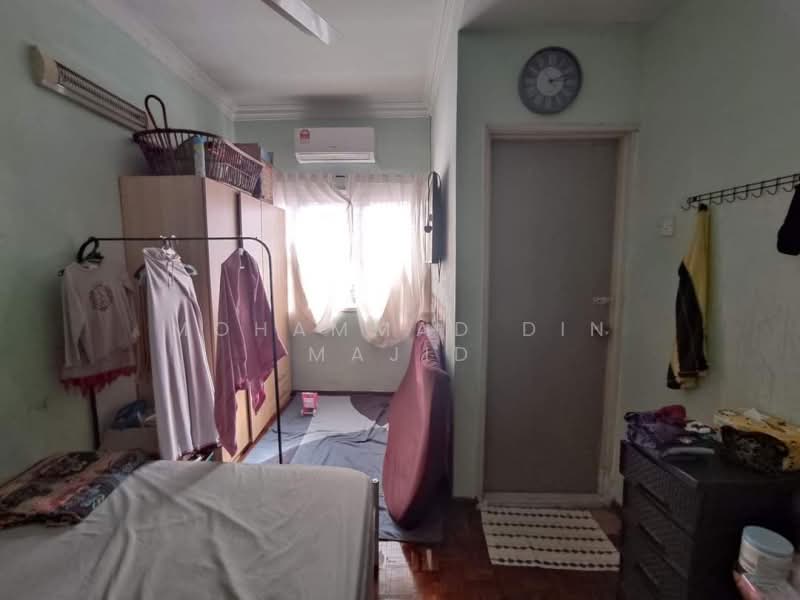 Rumah Teres 2 Tingkat untuk Dijual di Seksyen 25 (Shah Alam) - Mohammad Din Majid - PropertyGuru.com.my