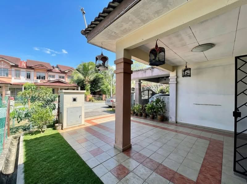 Rumah Teres untuk Dijual di Sungai Buloh (Selangor) - Ashraff Daniel - PropertyGuru.com.my
