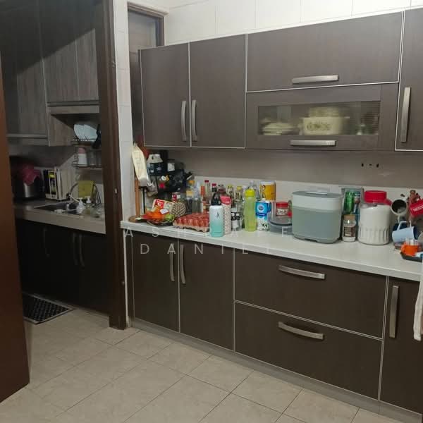 Terraced House for Sale in Bukit Jelutong (Shah Alam) - Ashraff Daniel - Kitchen - PropertyGuru.com.my
