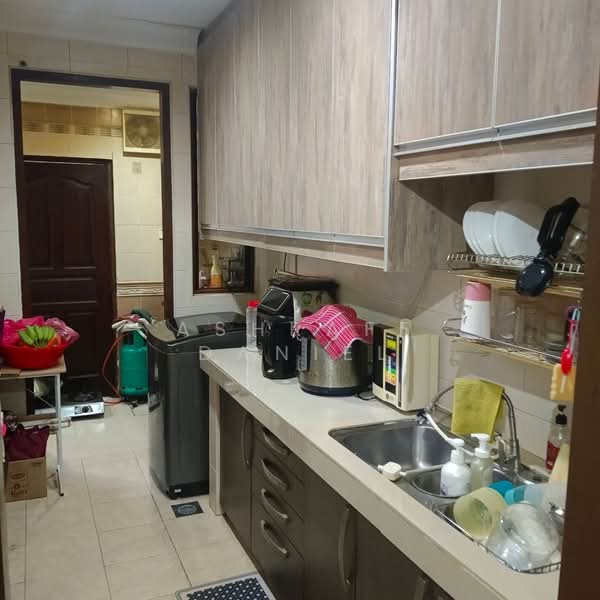 Terraced House for Sale in Bukit Jelutong (Shah Alam) - Ashraff Daniel - PropertyGuru.com.my