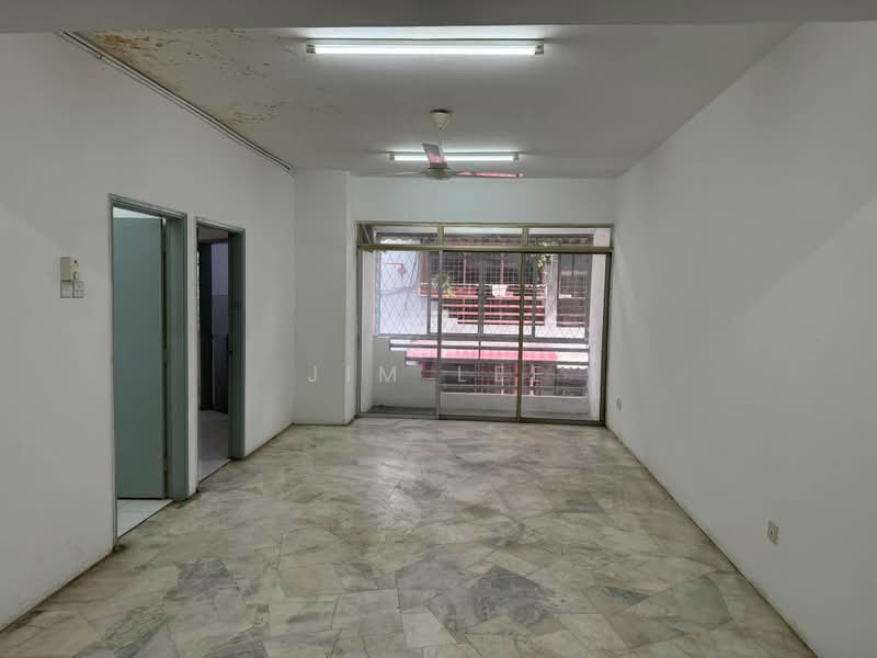 Rumah Flat untuk Disewa di Kuchai Entrepreneurs Park - Jim Lee - Living Room - PropertyGuru.com.my