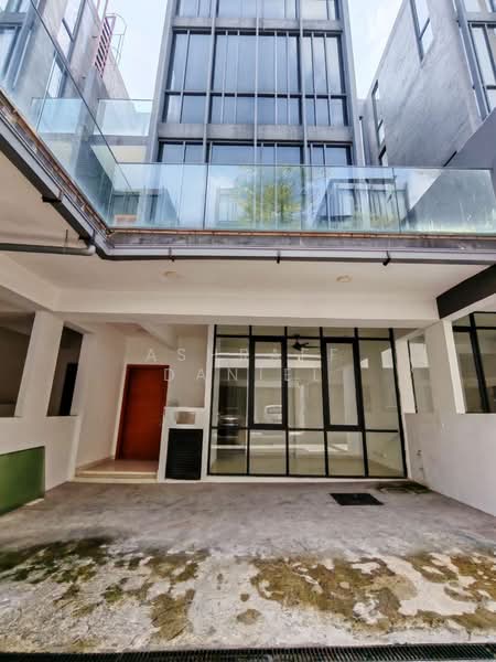 4-storey Terraced House for Sale in Damansara Perdana (Selangor) - Ashraff Daniel - PropertyGuru.com.my